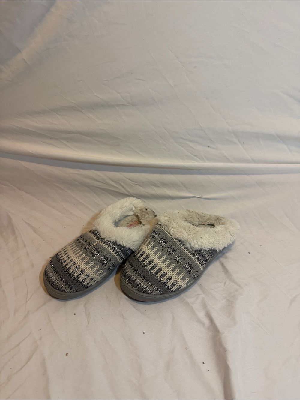 Cozy Knit Faux-Fur Lined Slippers - Gray & Cream